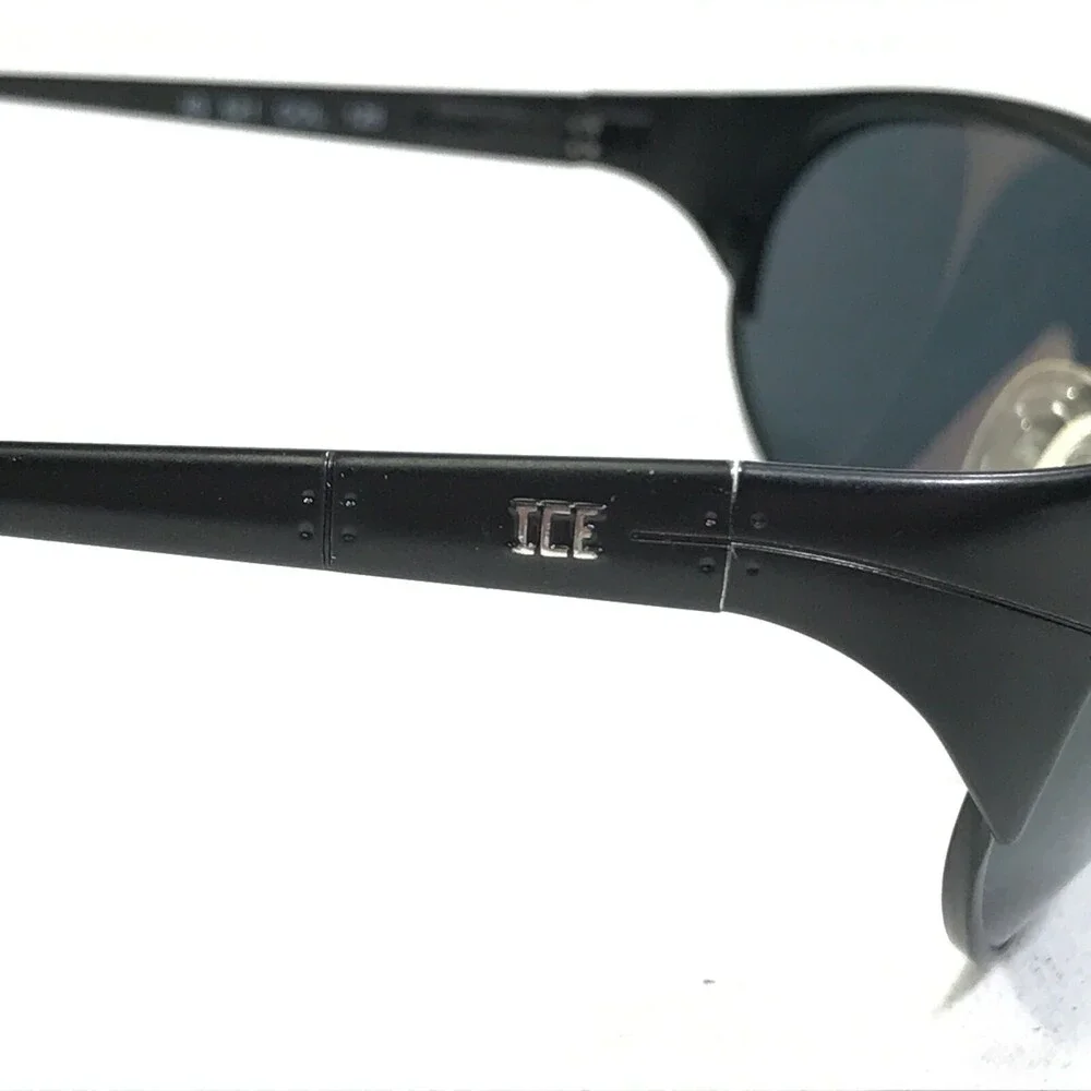Vintage Iceberg Sunglasses IG 521 COL.125 Black Round Wrap Frames w Blue Lenses